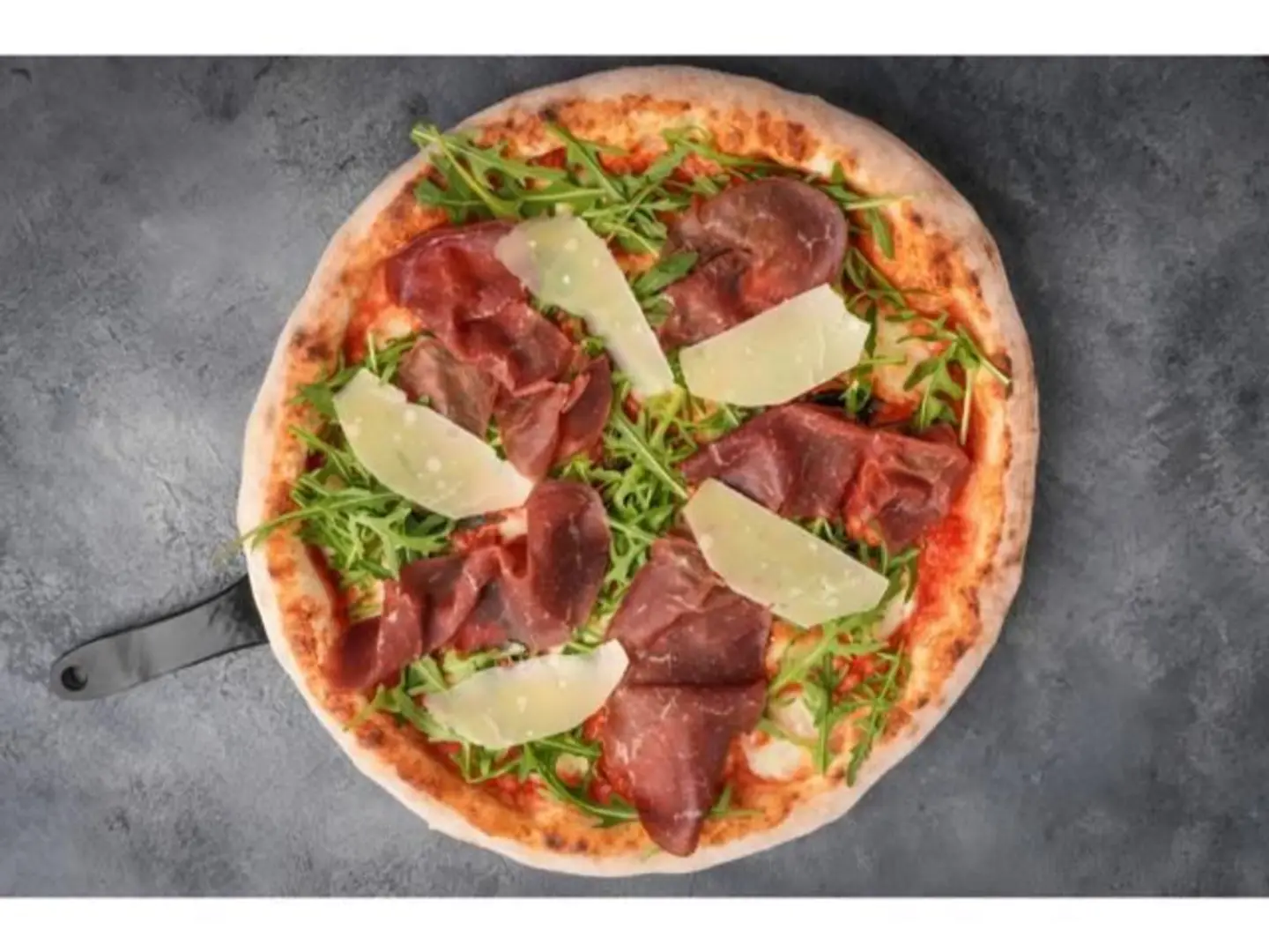 Bresaola And Arugula Pizza