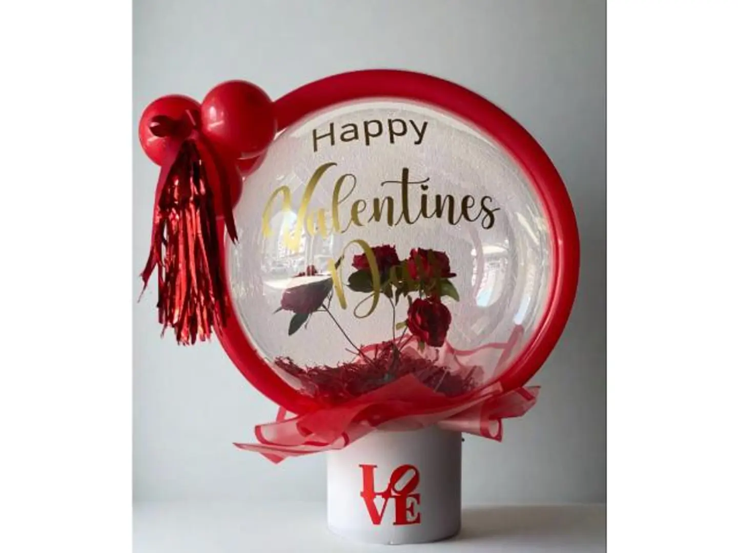 Valentine Bubble Balloon With Red Roses