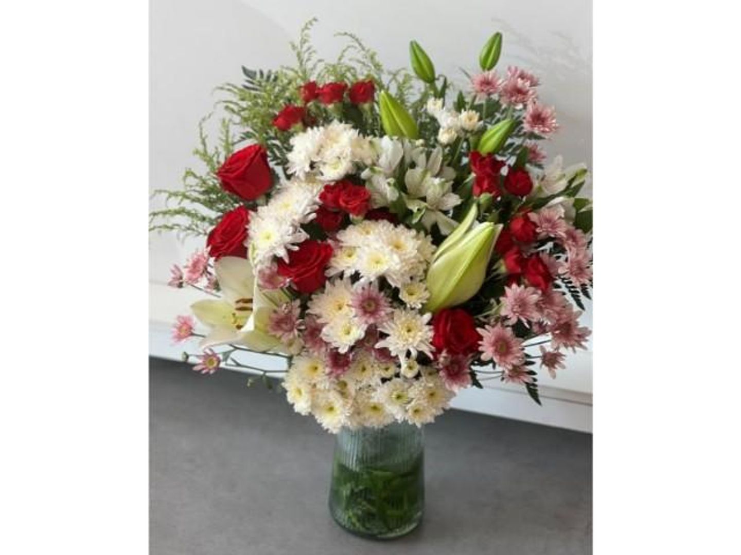 Natural Rose Vase