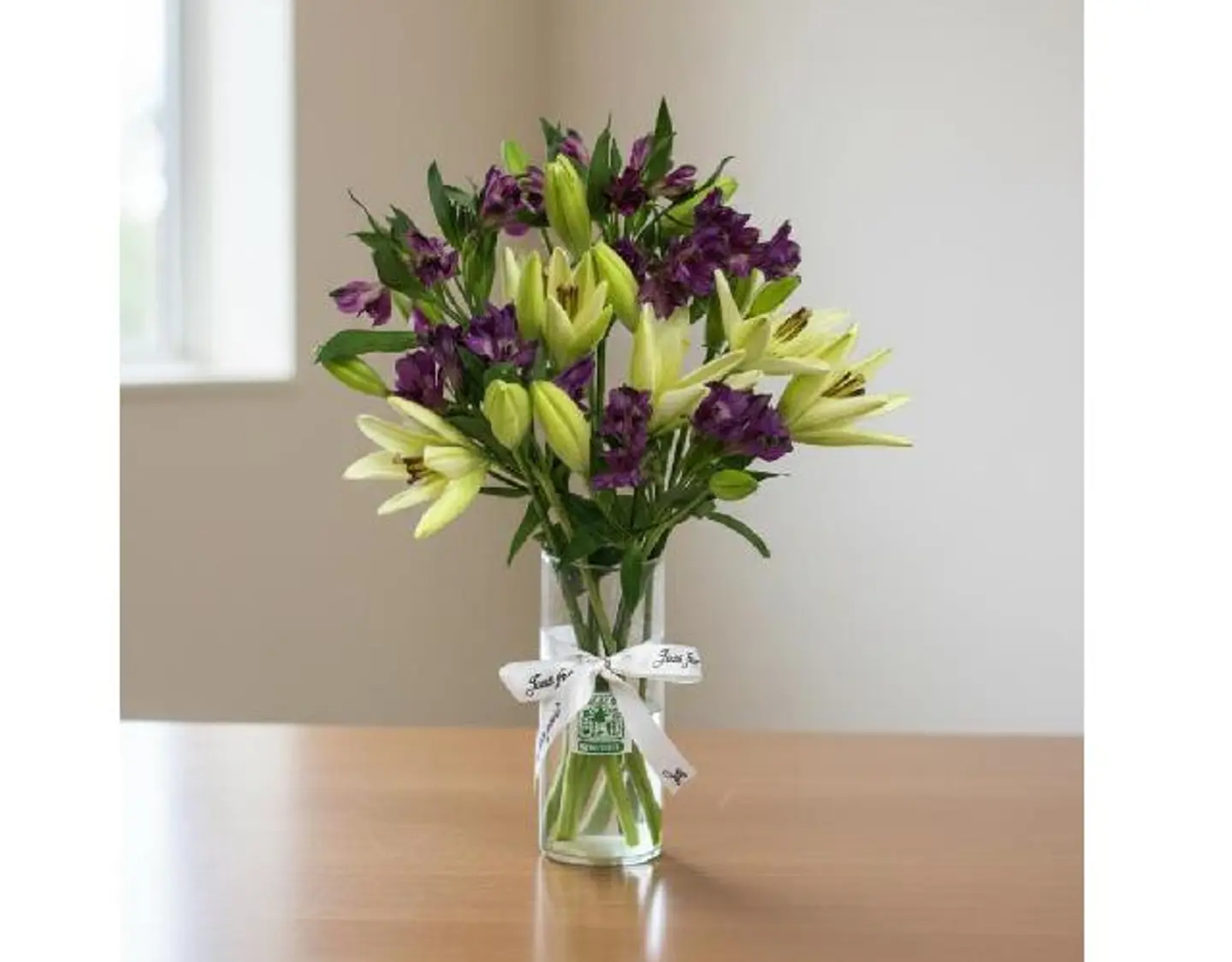 بهجة الزنبق والألستروميريا