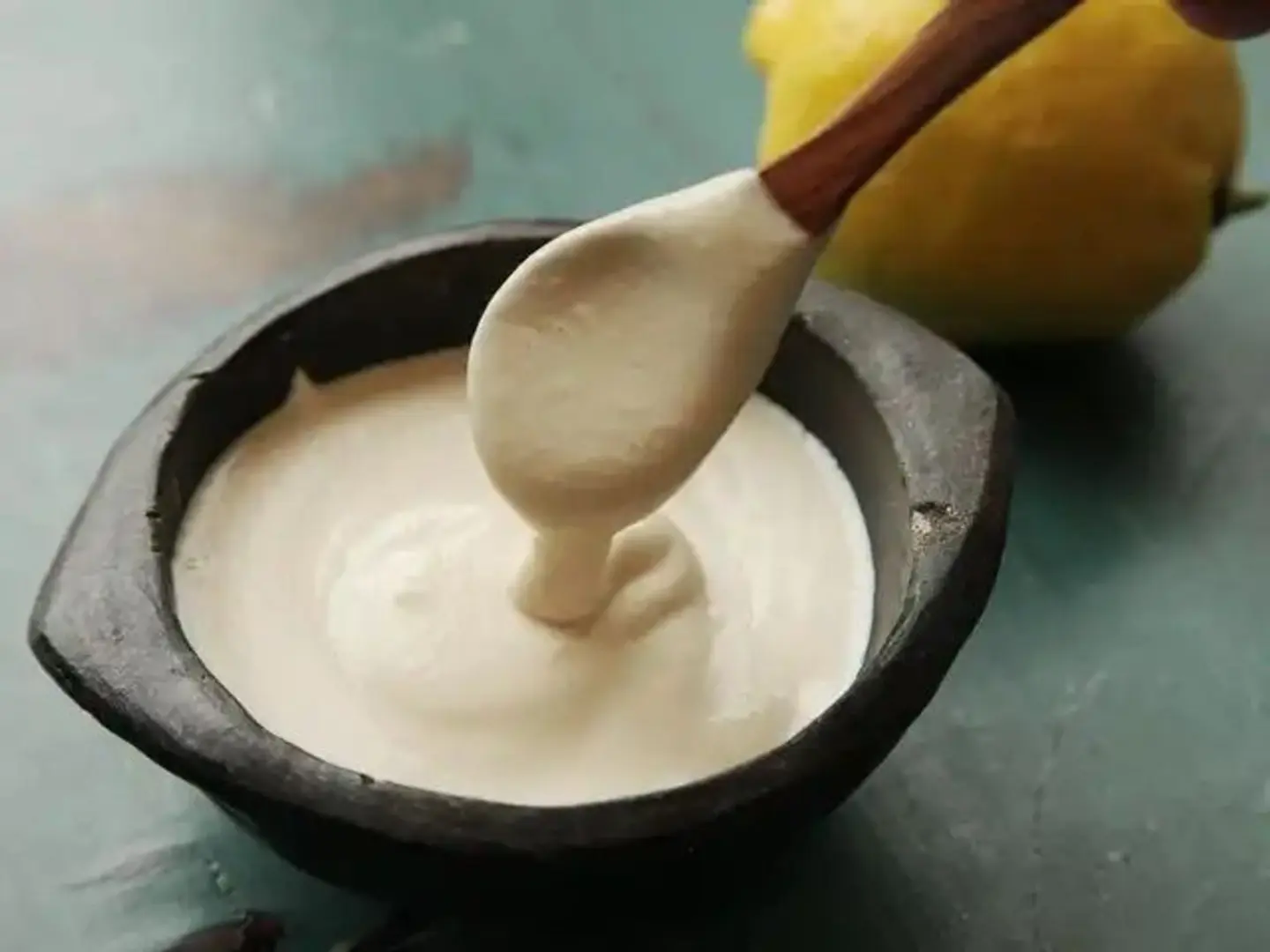 سلطة الطحينة