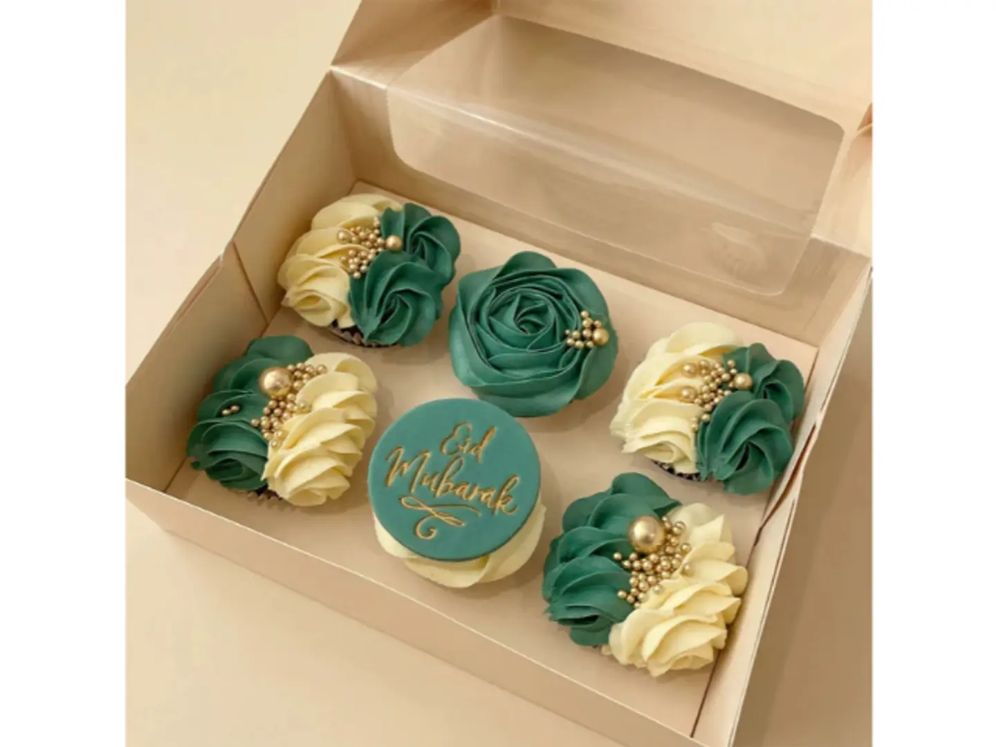 Eid Mubarak Vanilla Cupcakes
