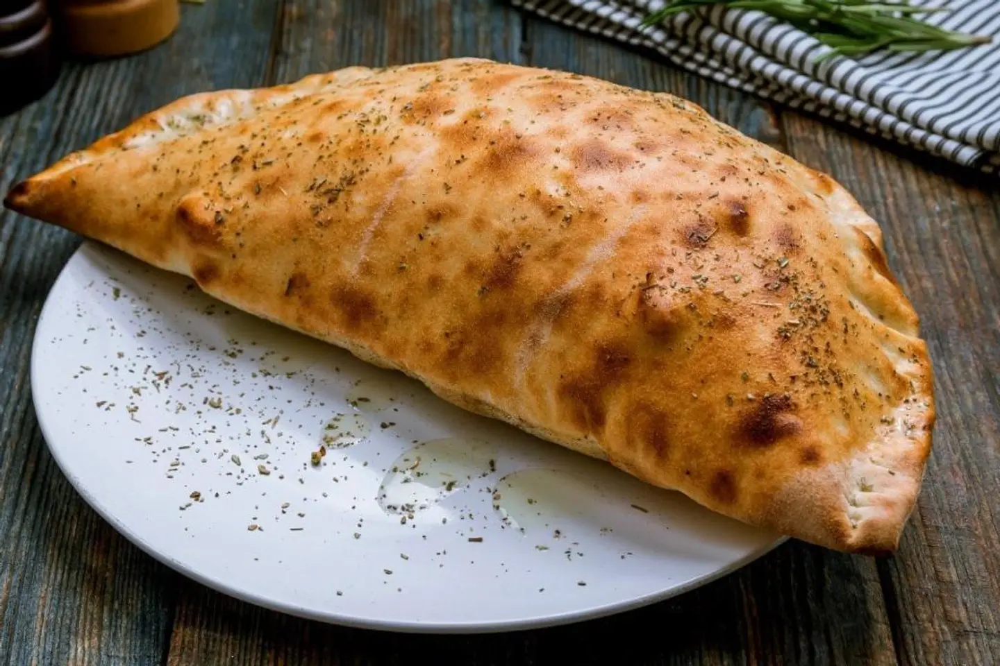 Wons Calzone Pie