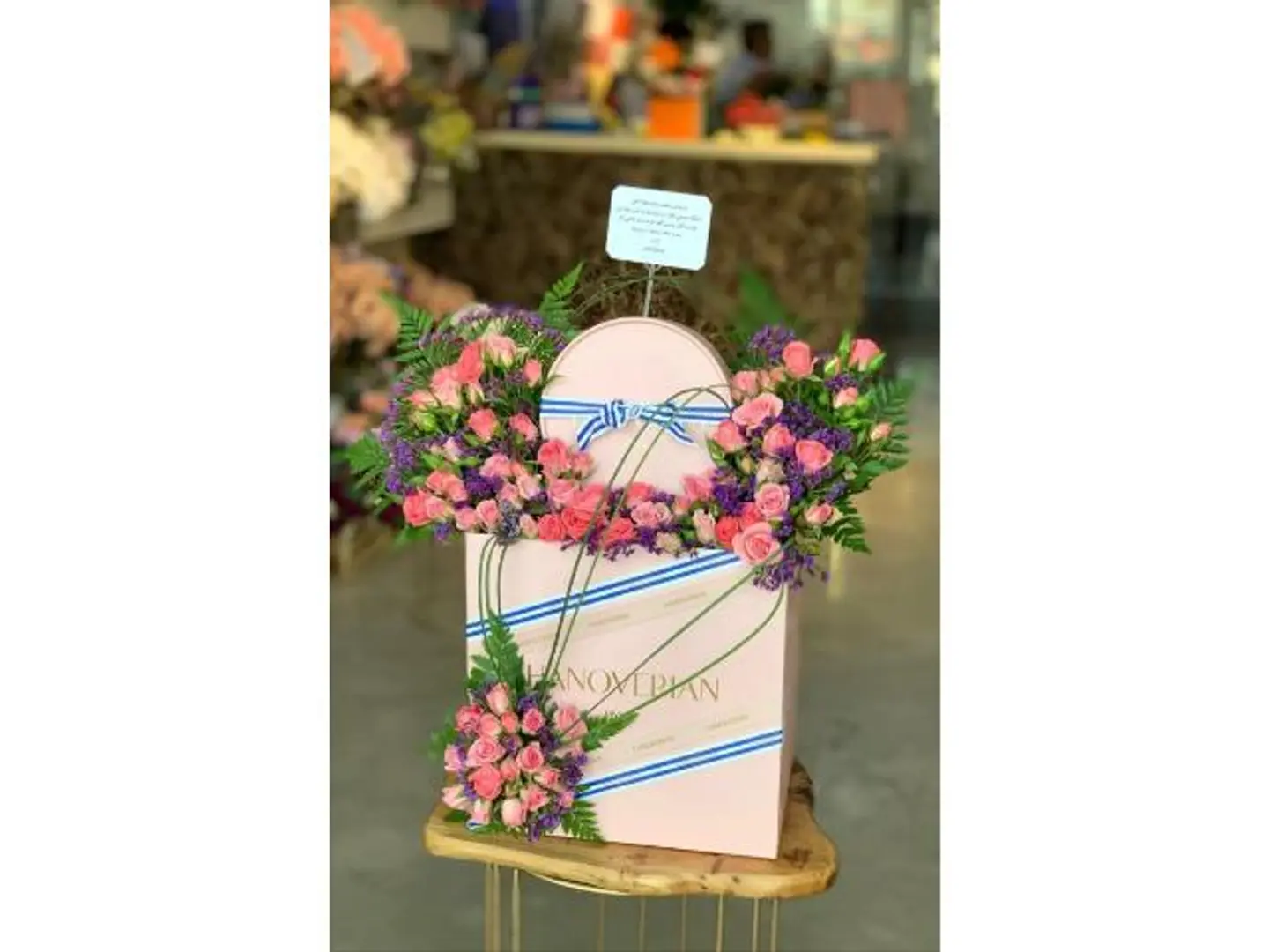 Hanoverian Floral Arrangement 1 P