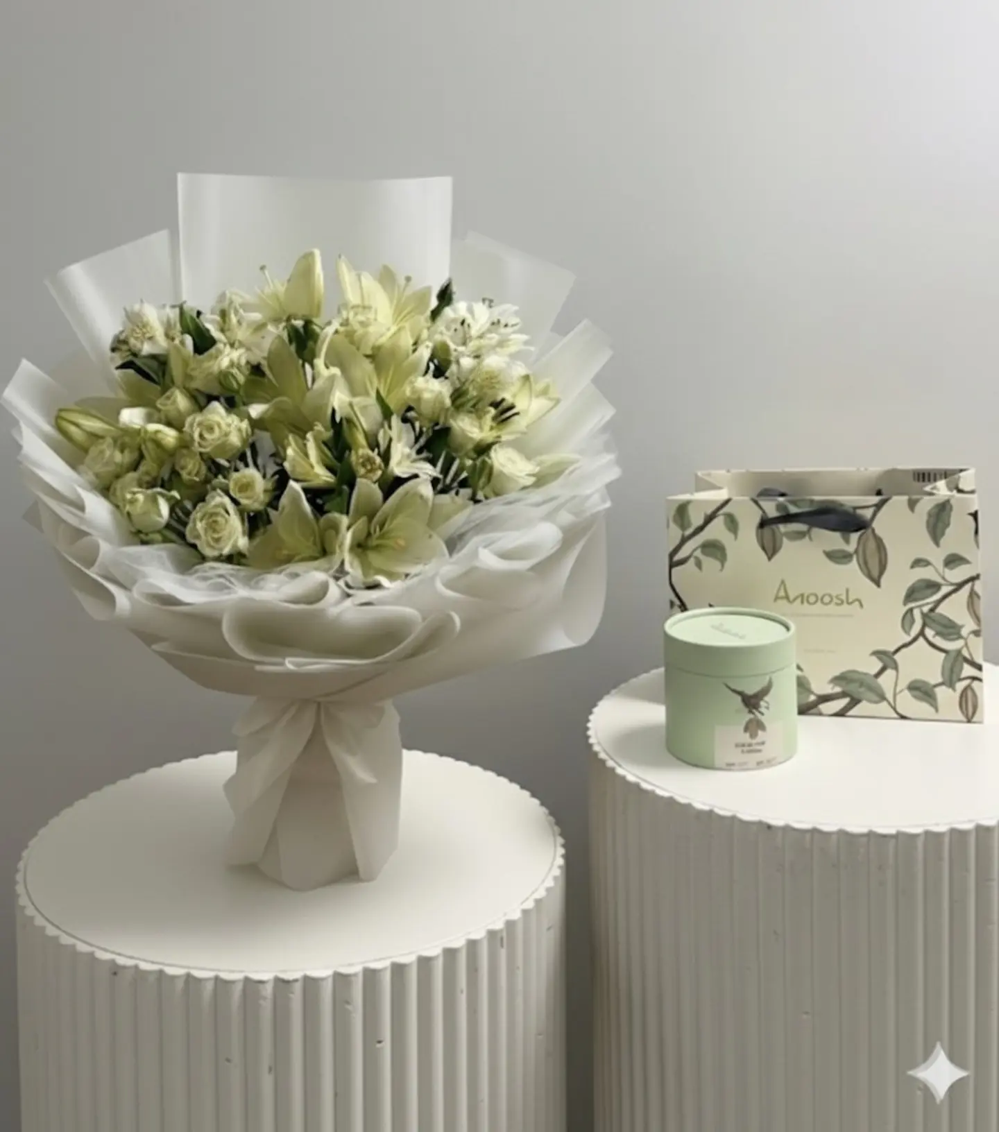 Chocolate With Natural Roses 18