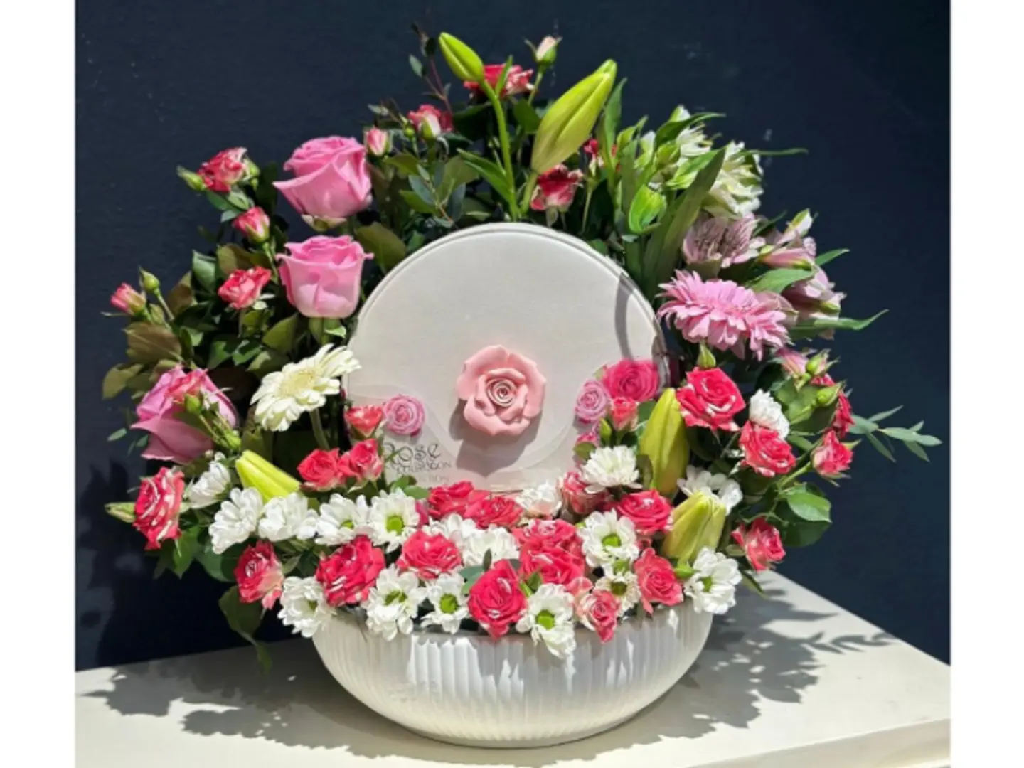 Large Vase With Bostani Sweets