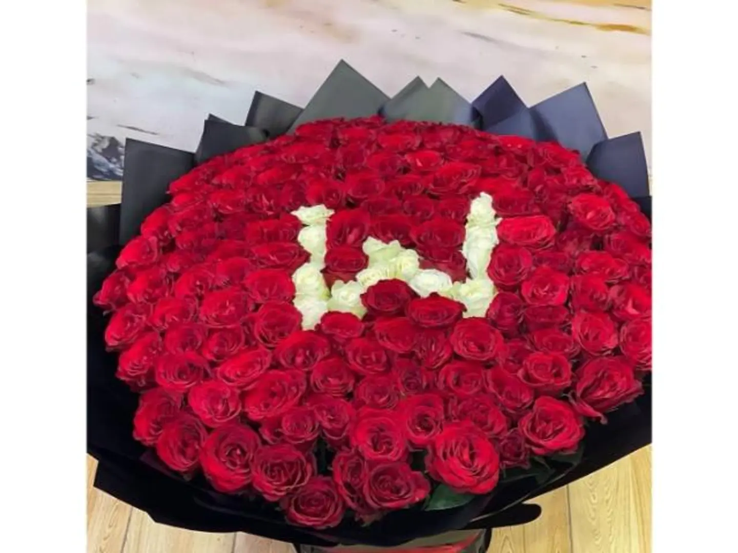 Large Bouquet With Letters 3