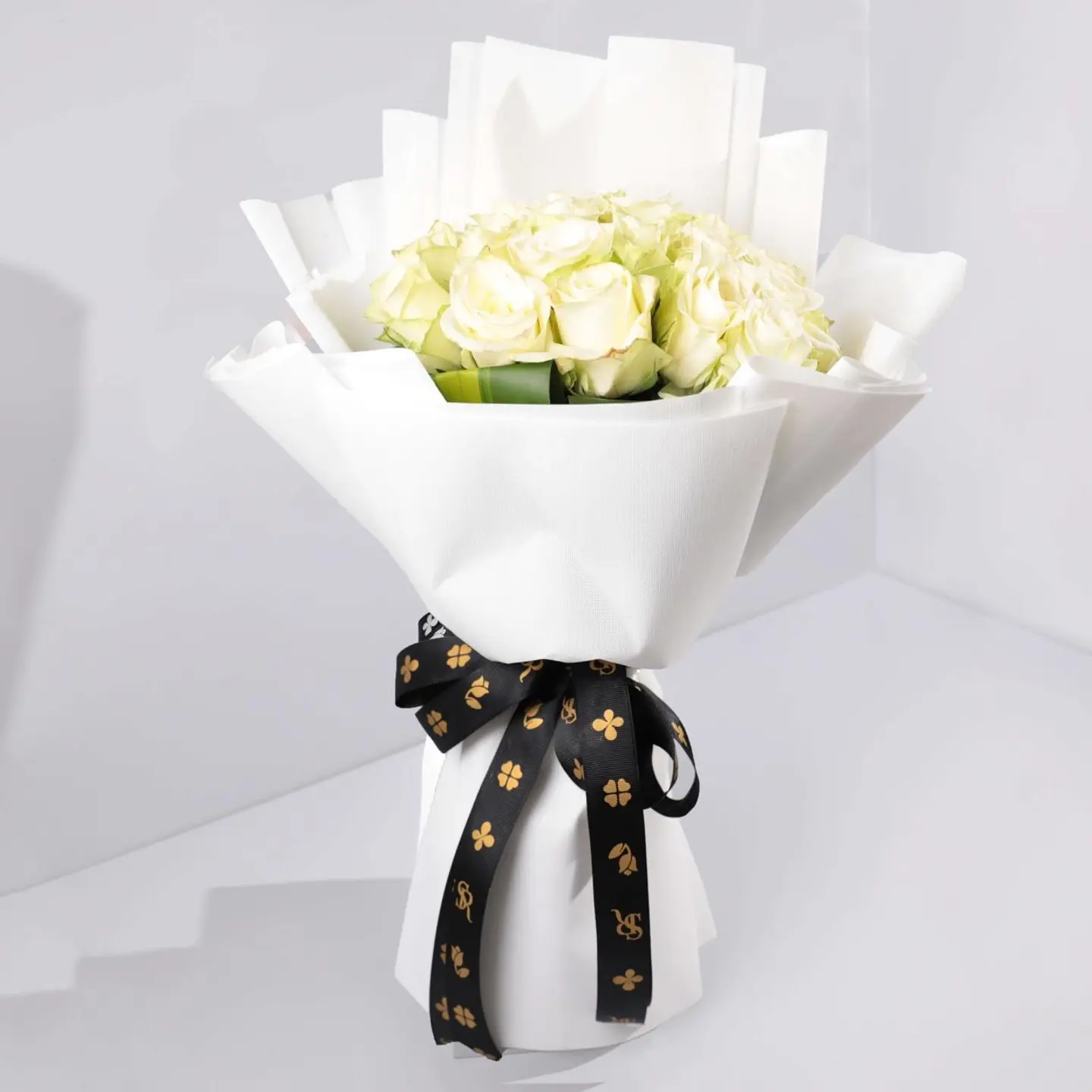 بوكيه ابيض بورد جوري ابيض