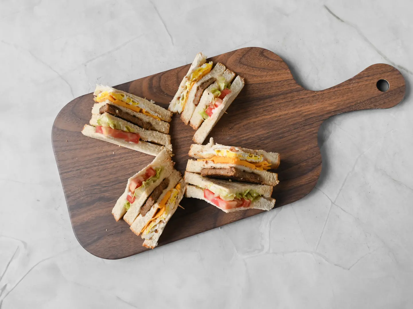 كلوب هاوس لحم