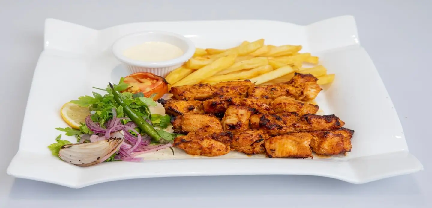 صحن شيش طاووق