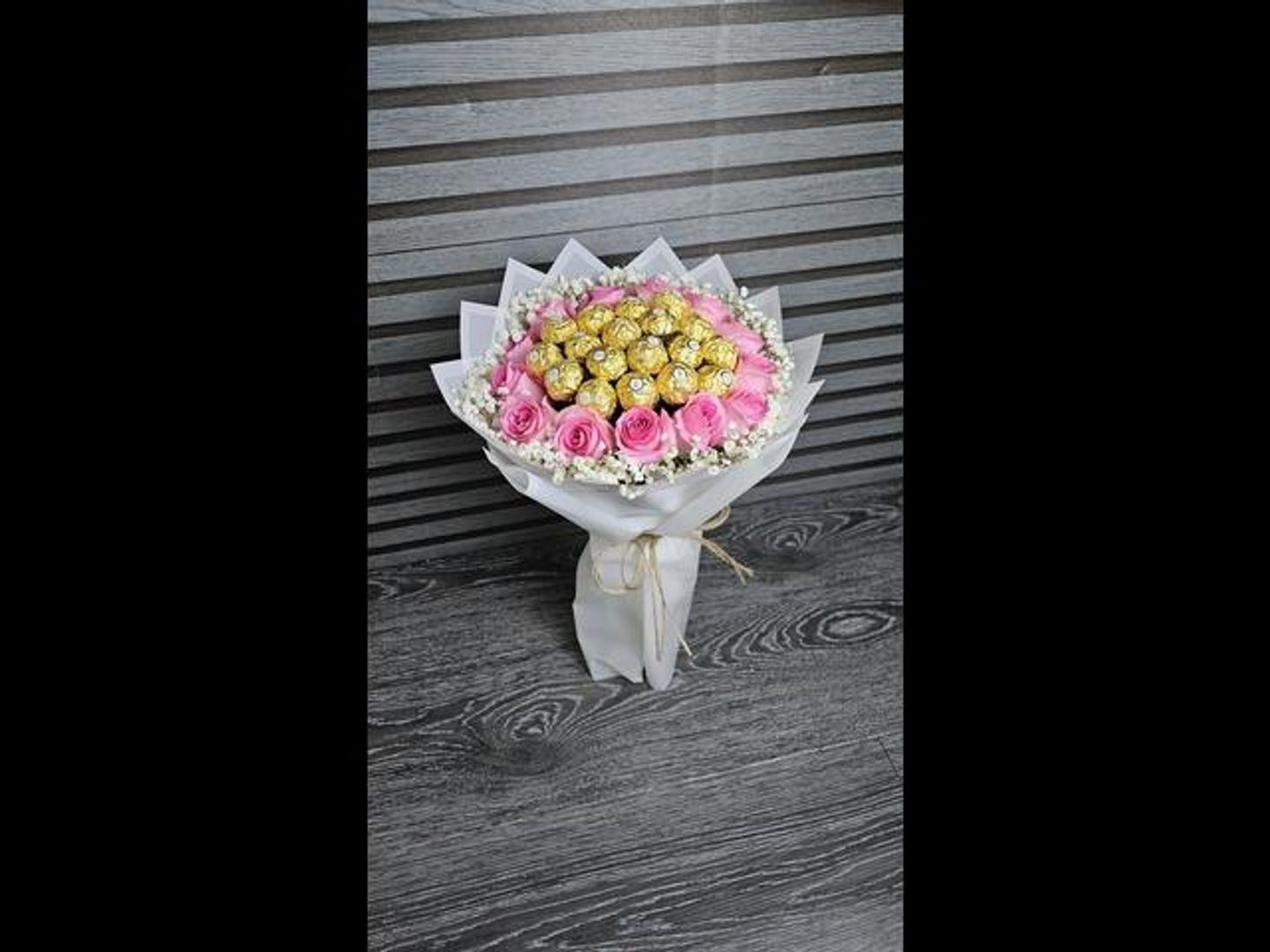 Ferrero Rocher Pink