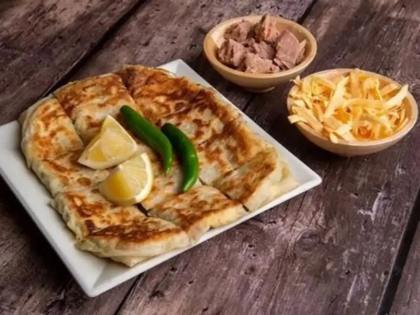 مطبق تونة وجبن