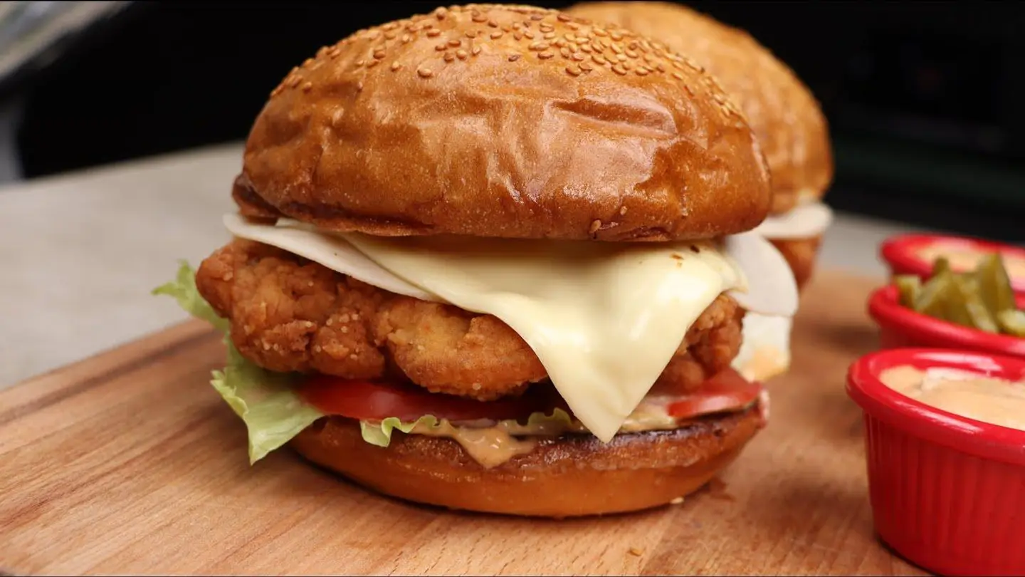 برجر دجاج كرسبي سبايسي