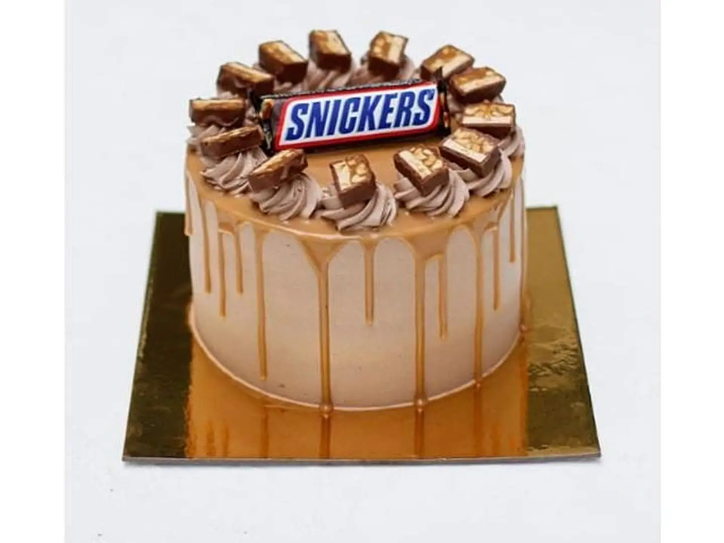 Snickers Cake