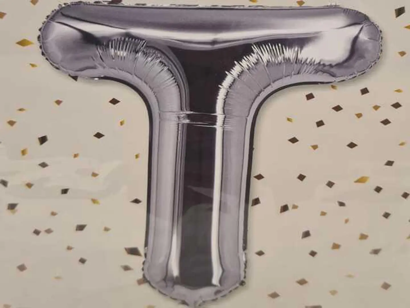 بالونات هيليوم تي