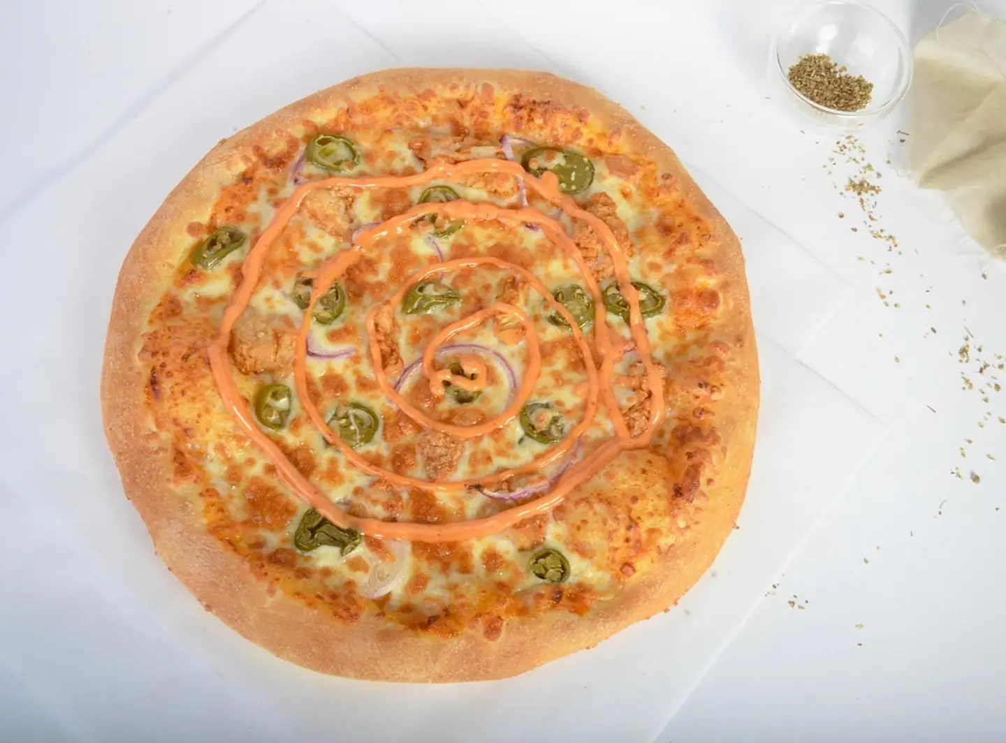 Dynamite Chicken Pizza