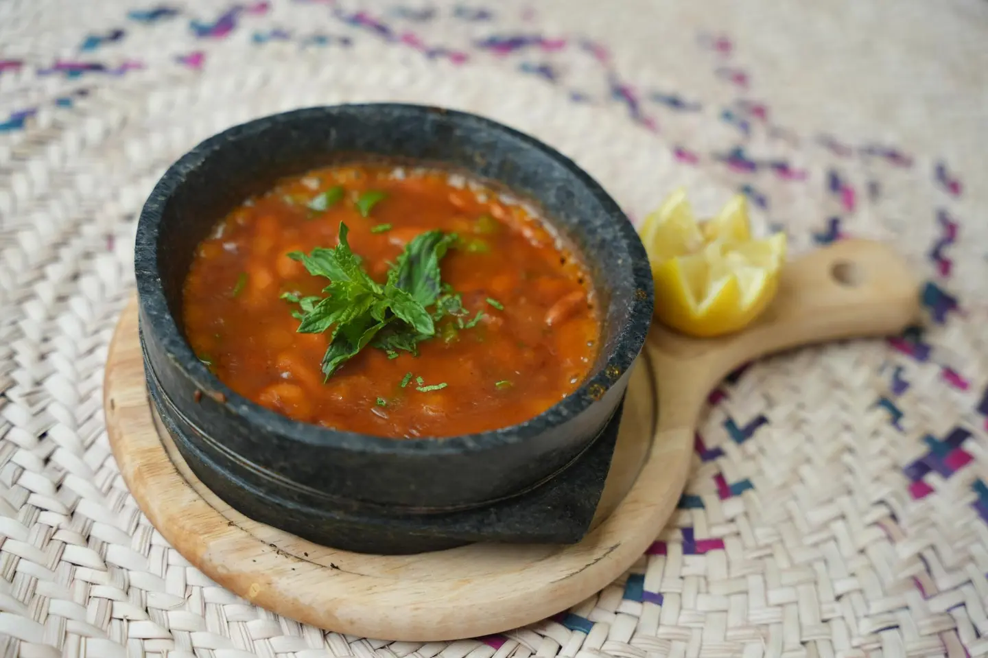 فاصوليا حمرا حجر