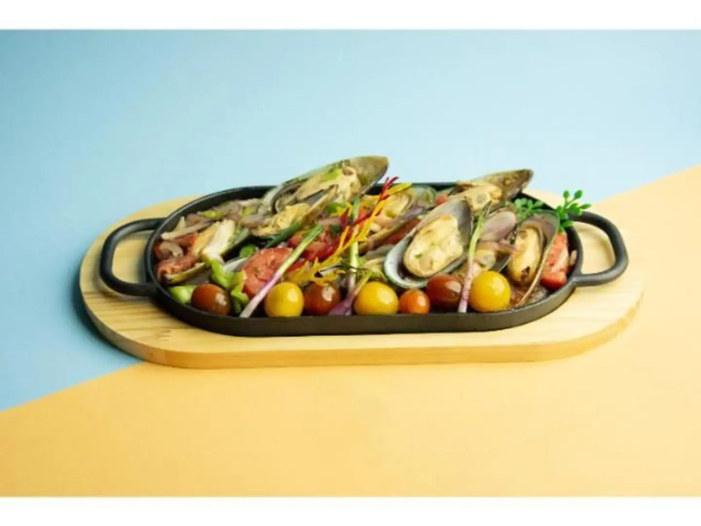 Alexandrian Mussels With Vegetables