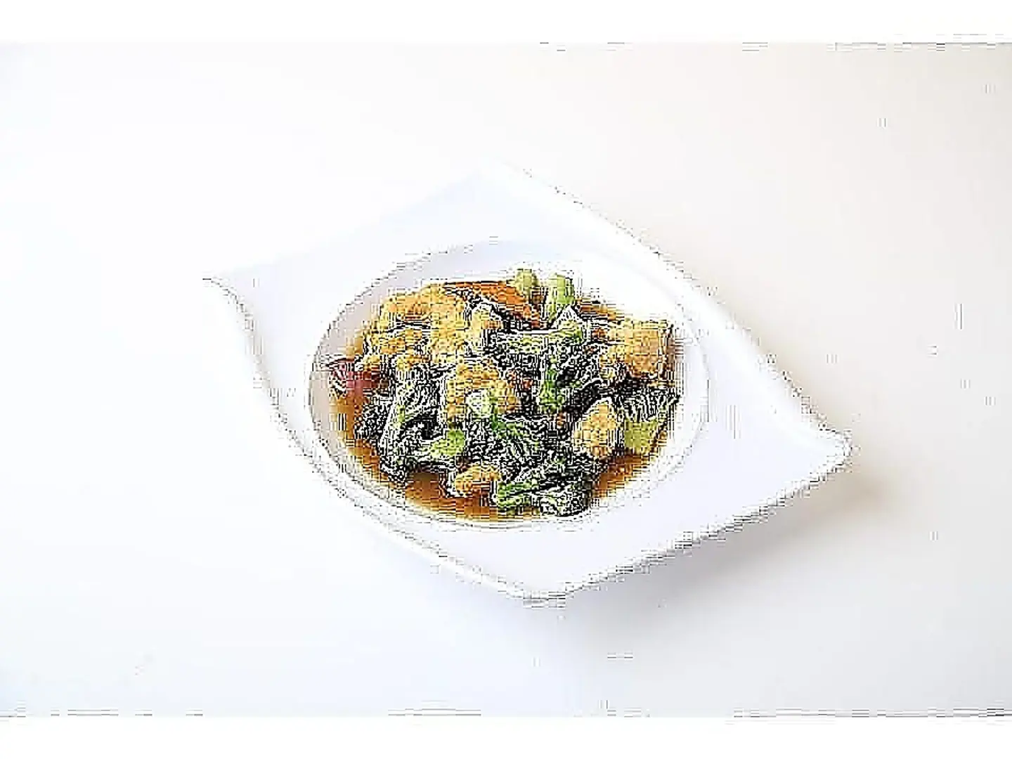 دجاج مع القرنبيط الأخضر