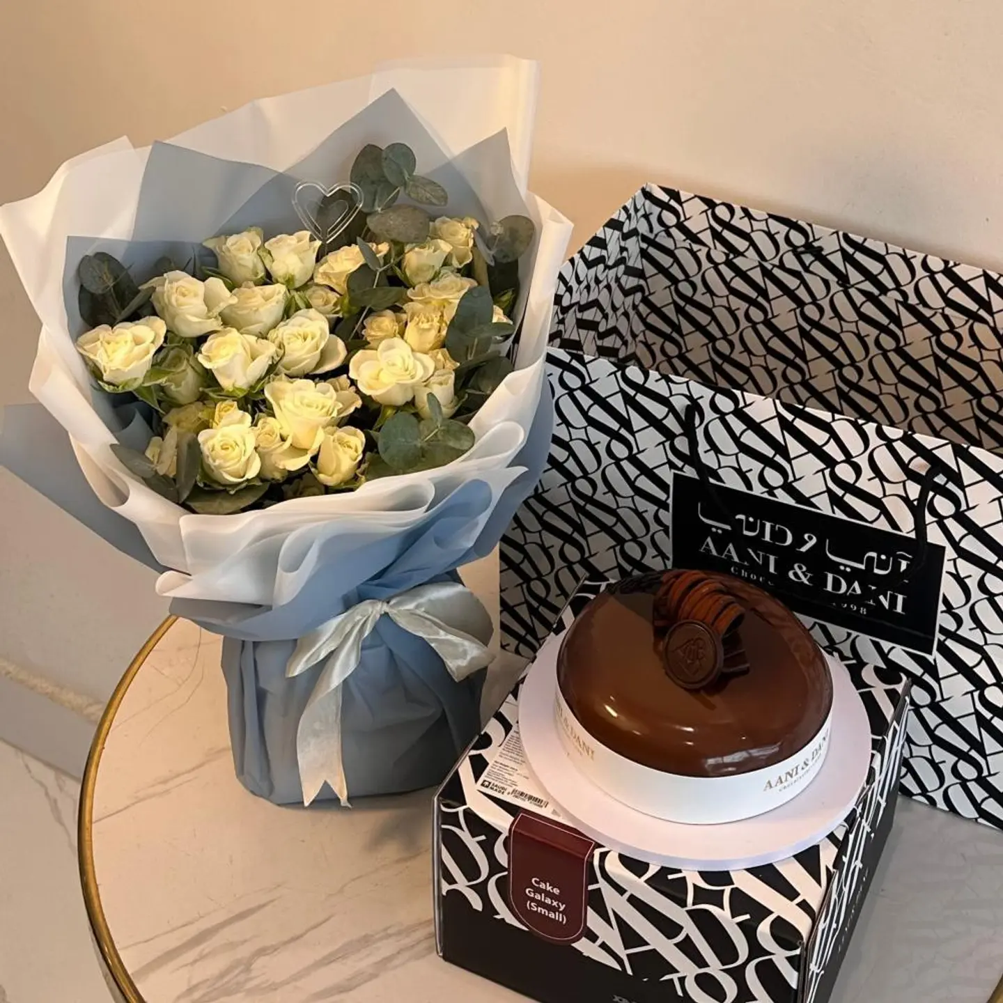 Eni And Danny Cake Adding A Festive Touch To Your Gift