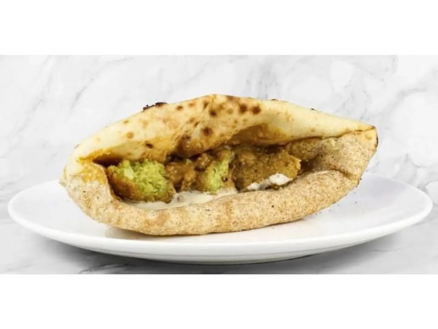 طعمية محشية وبيض