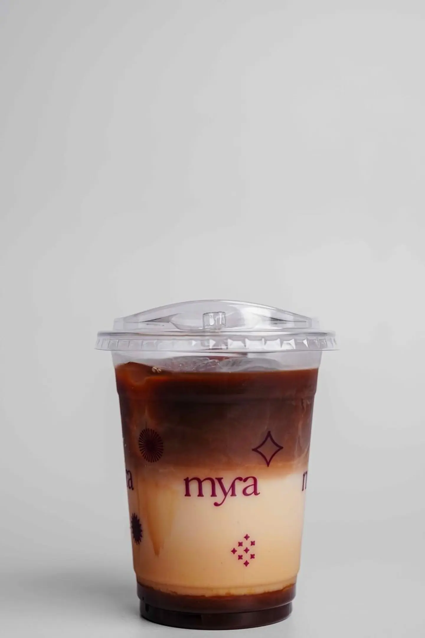 لاتيه مايرا مثلج