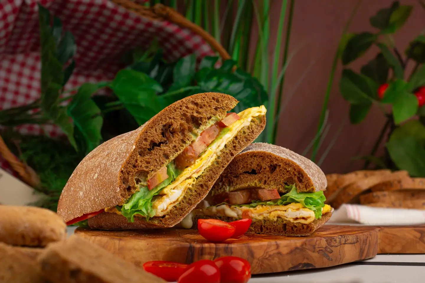Omellete Sandwich W/ Cheese   White/Dark 90g
