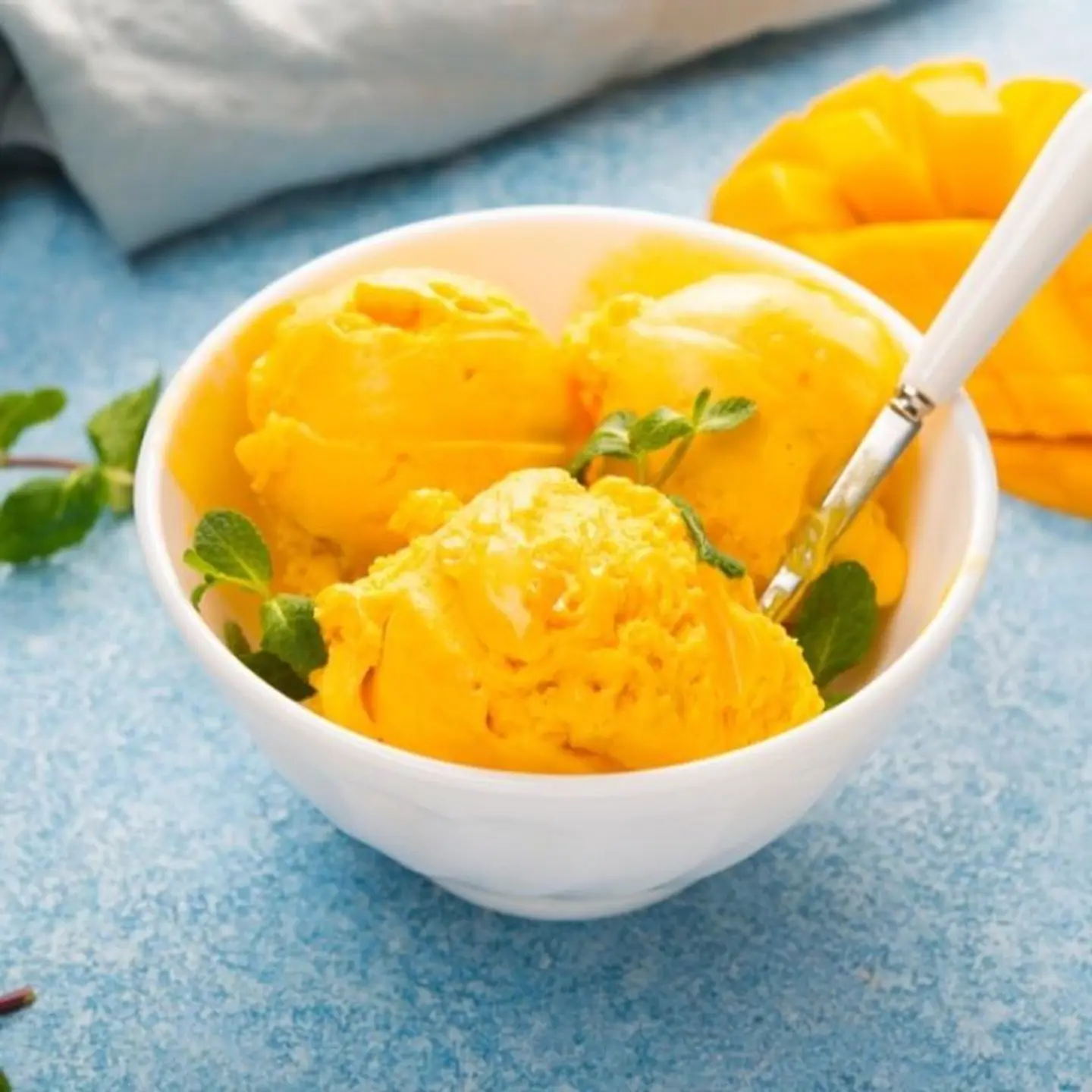 2 Scoops Mango Ice Cream