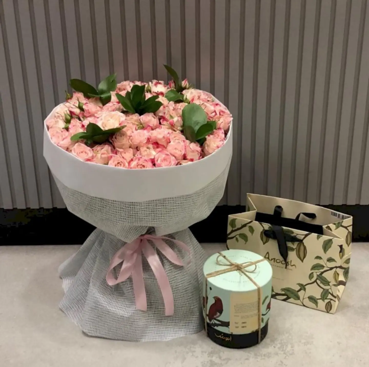 Natural Rose Bouquet With Chocolate21
