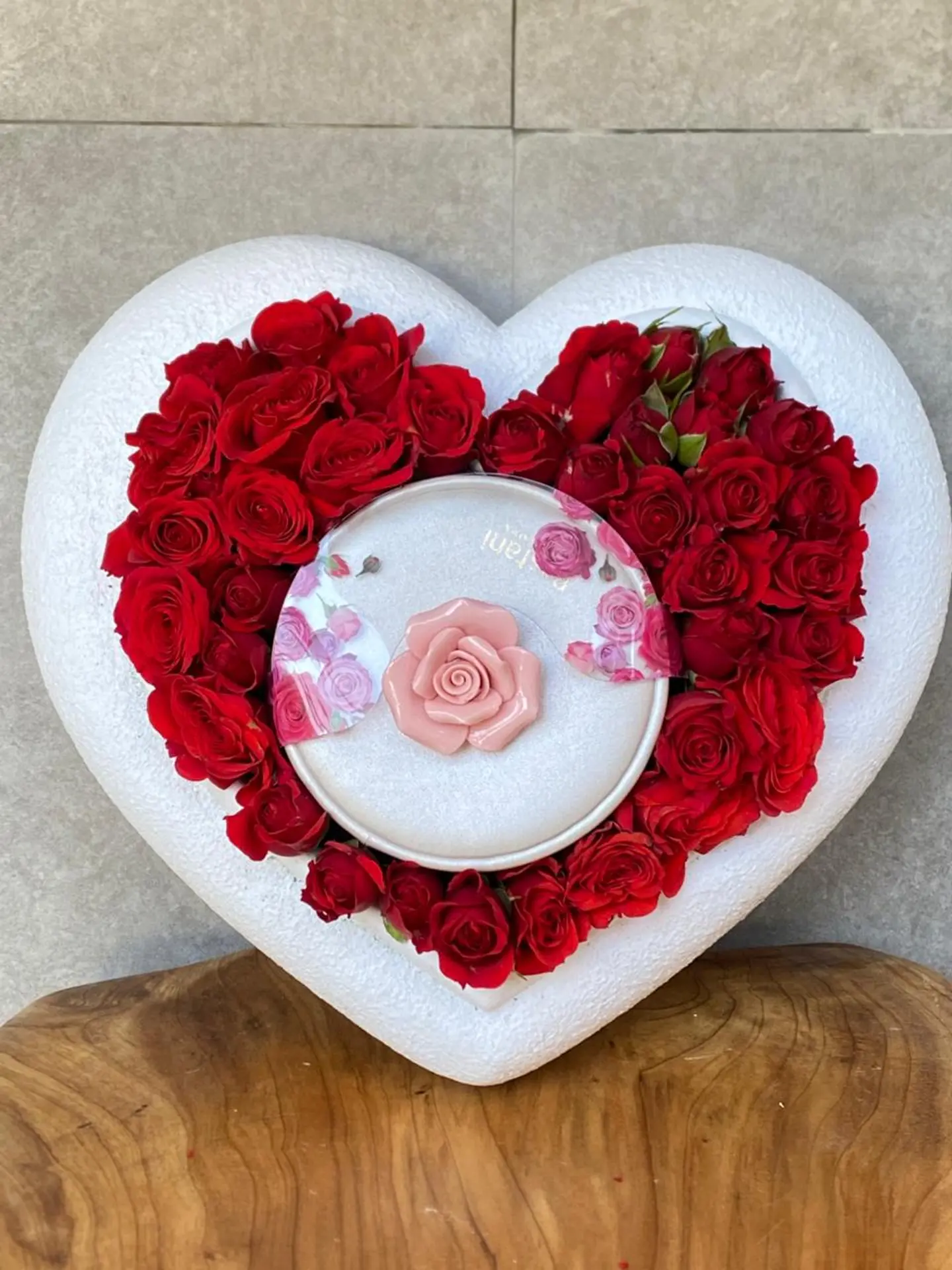 تنسيق ورد مع شوكلاتة بستاني 20