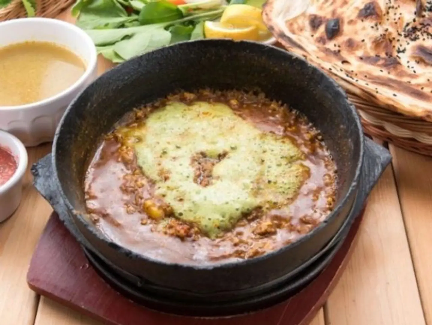 فحسه