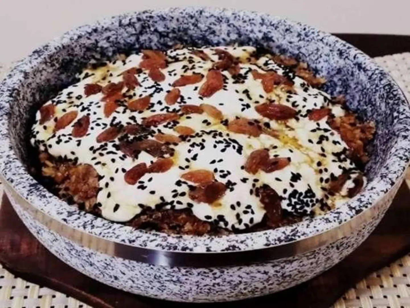 فته بالقشطه و تمر
