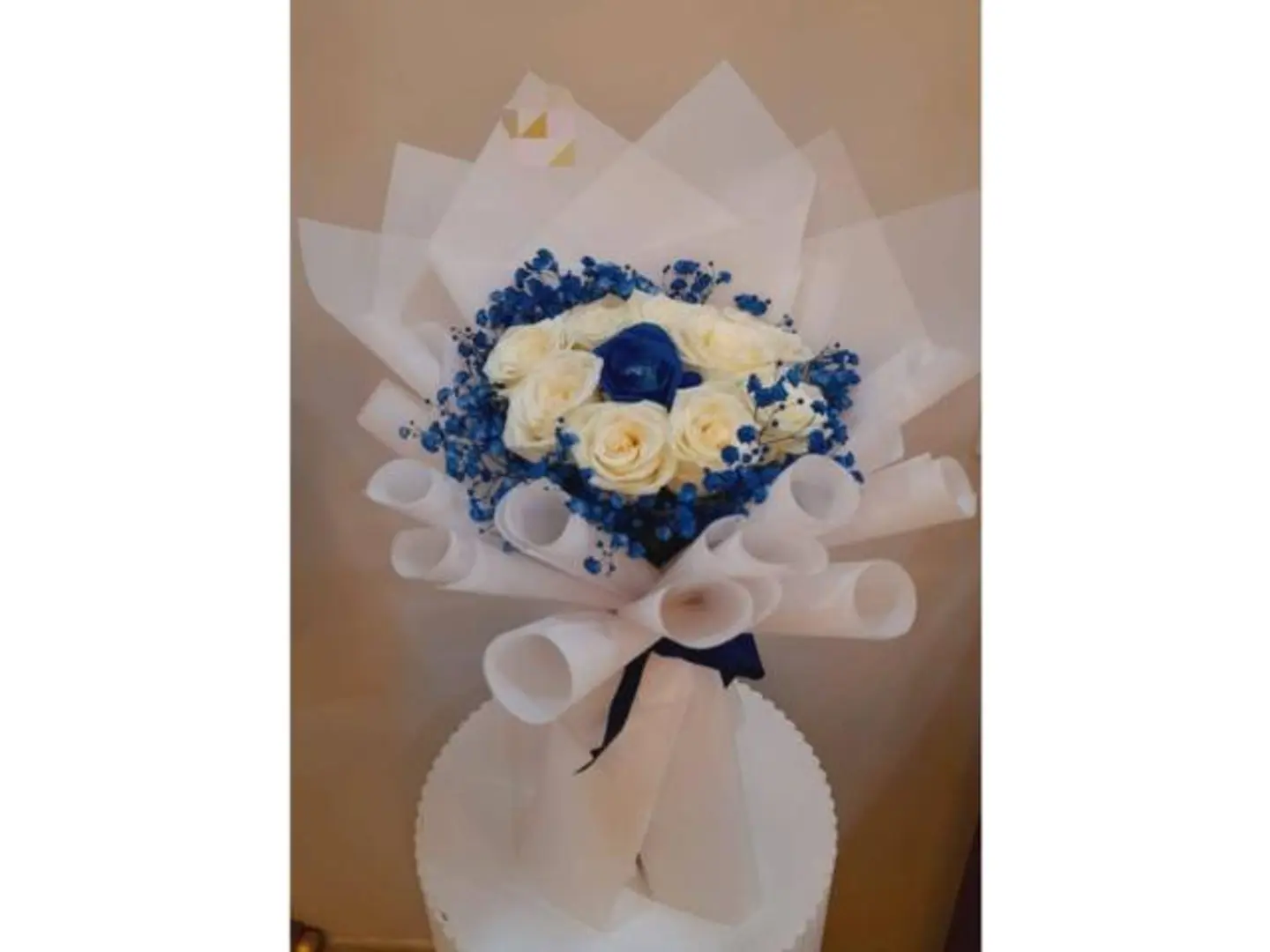 بوكيه مكس ورد ابيض وازرق