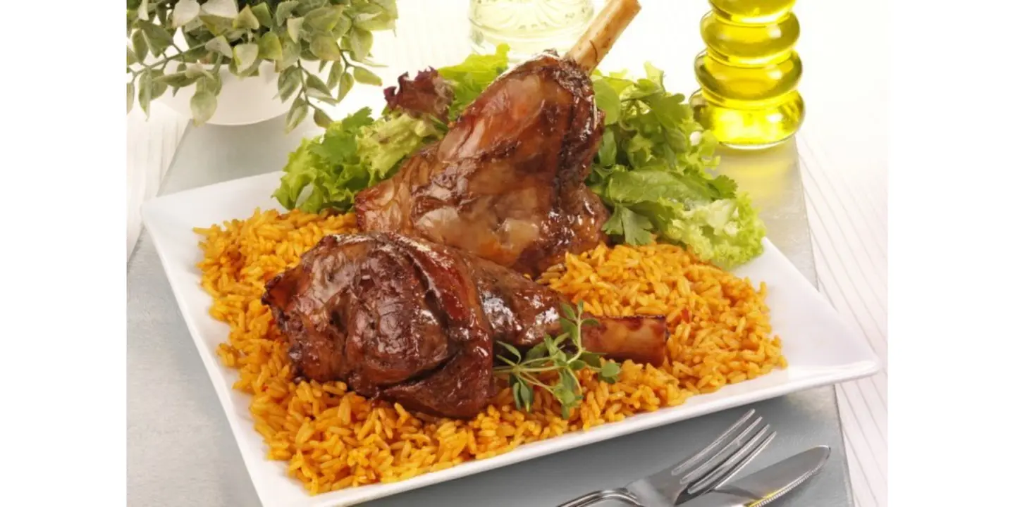 لحم محمر مع الأرز