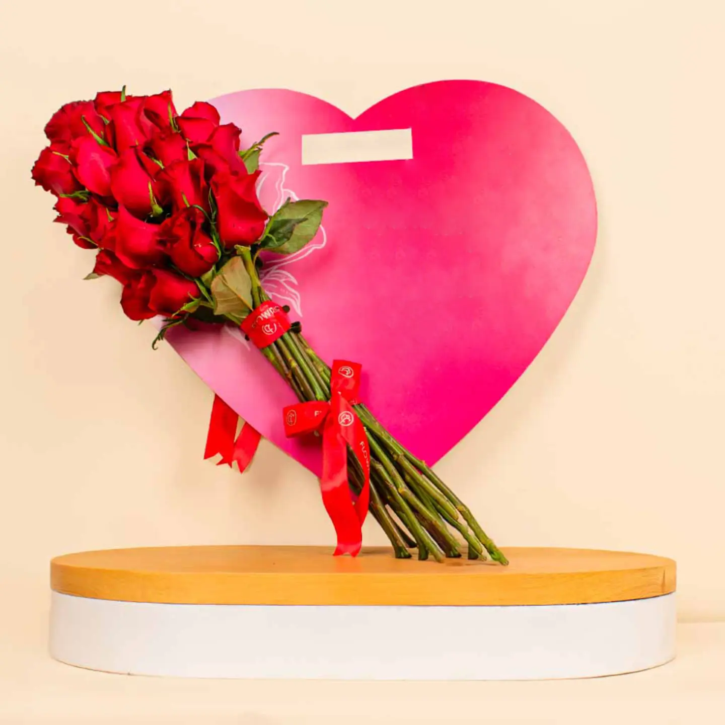 Heart Of Love 15 Roses