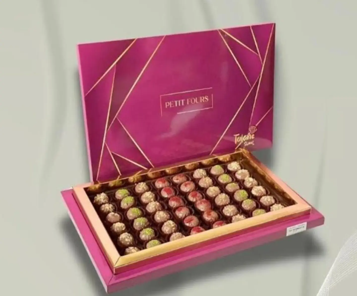 تولين سويت بيتي فور مغطس