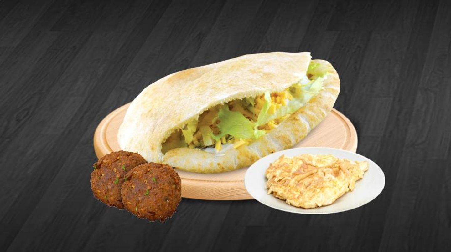 طعمية بالبيض مقلي