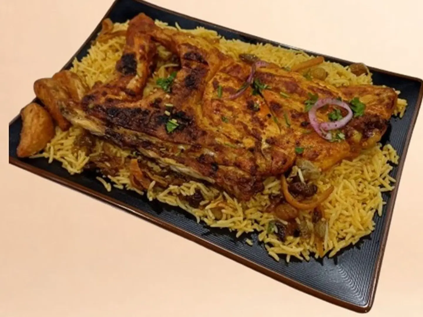 نص دجاج علي الفحم مع رز