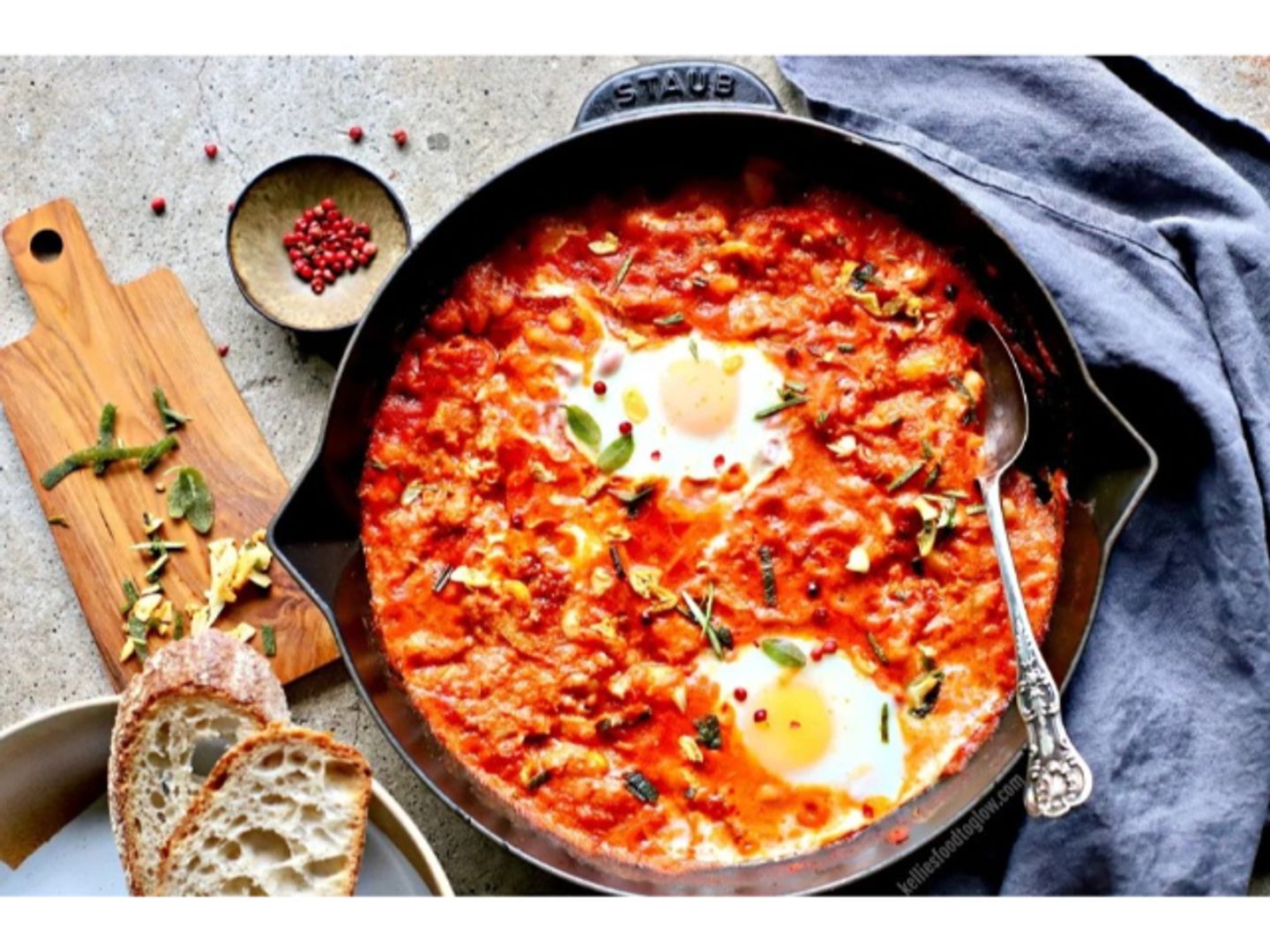 White Beans With Eggs