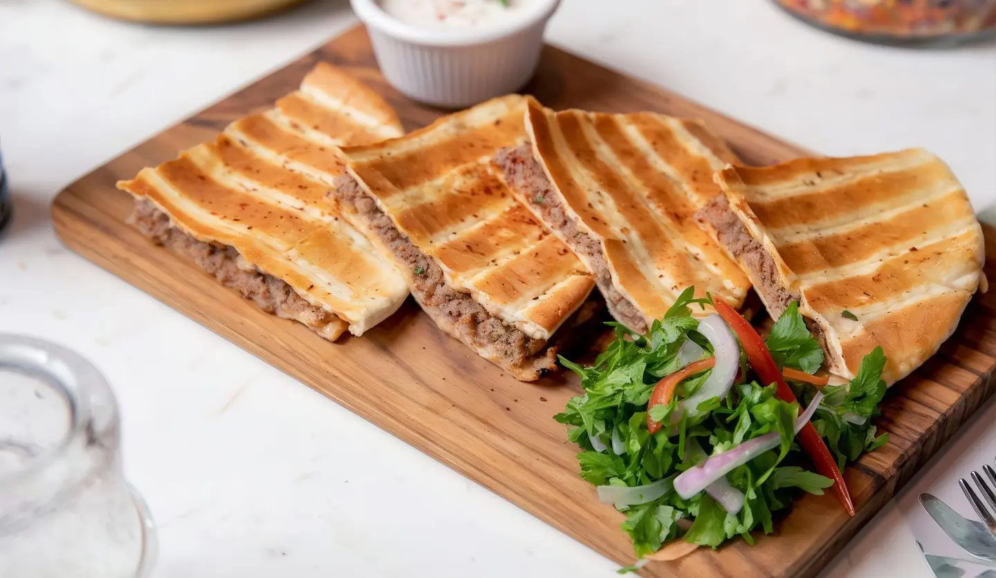 عرايس بيت ورد