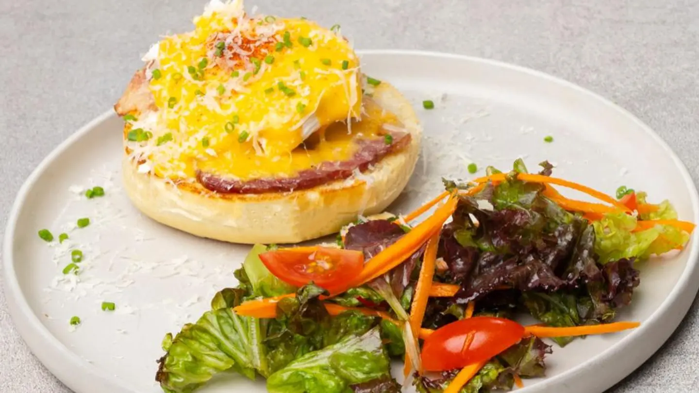 Egg Benedict With Turkey