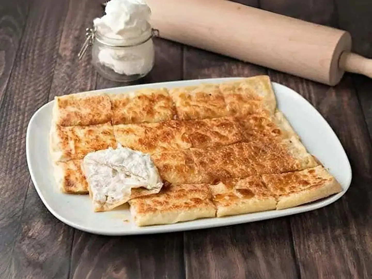 مطبق حالي بالقشطة