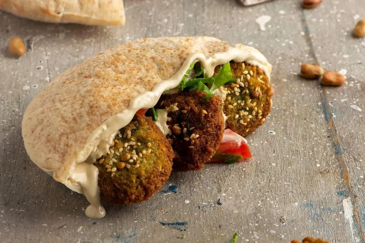 فلافل بالبسطرمه