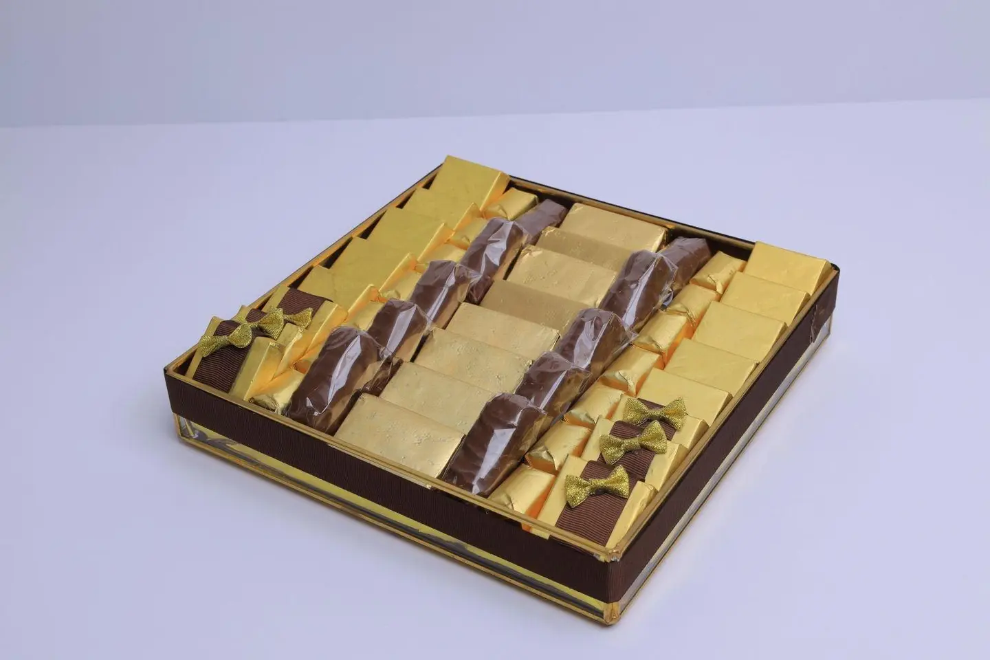 صحن مربع ذهبي