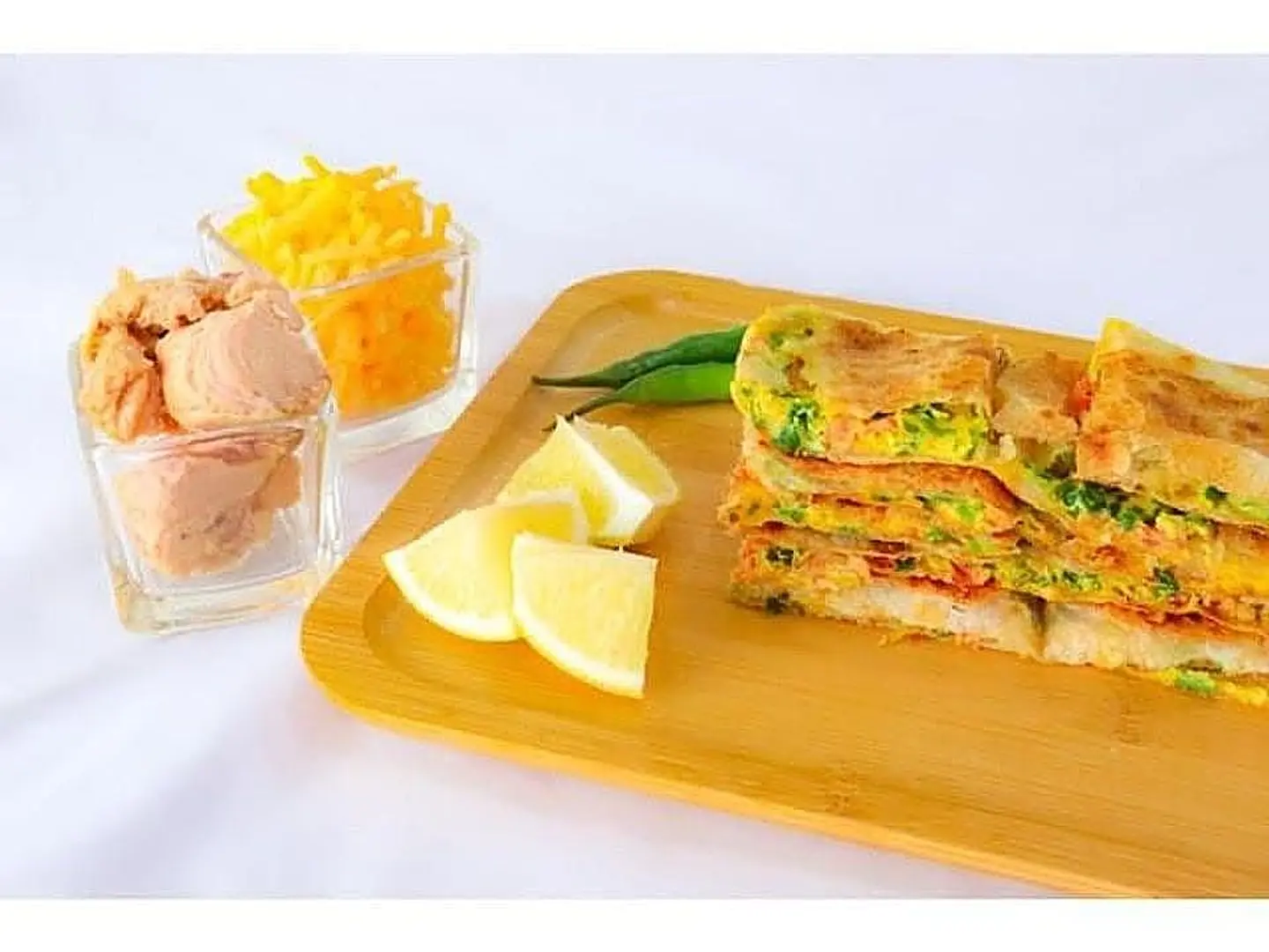 Tuna With Cheddar Cheese And Vegetables Mutabbak