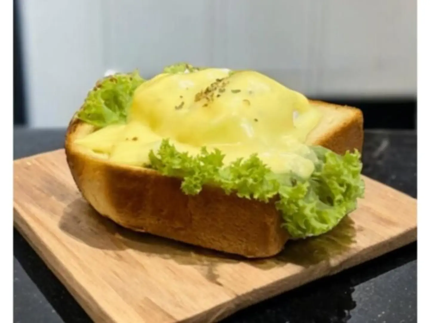 بيض بنديكت الهولندي مفرد