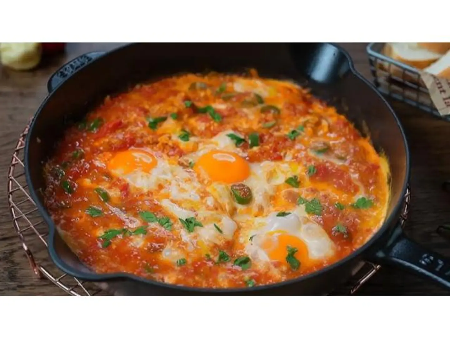 بيض مع الشيبس
