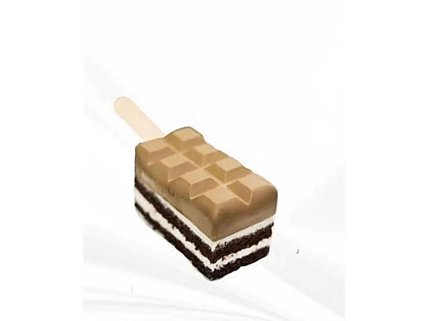 Vanilla And Chocolate Ice Cream Cake