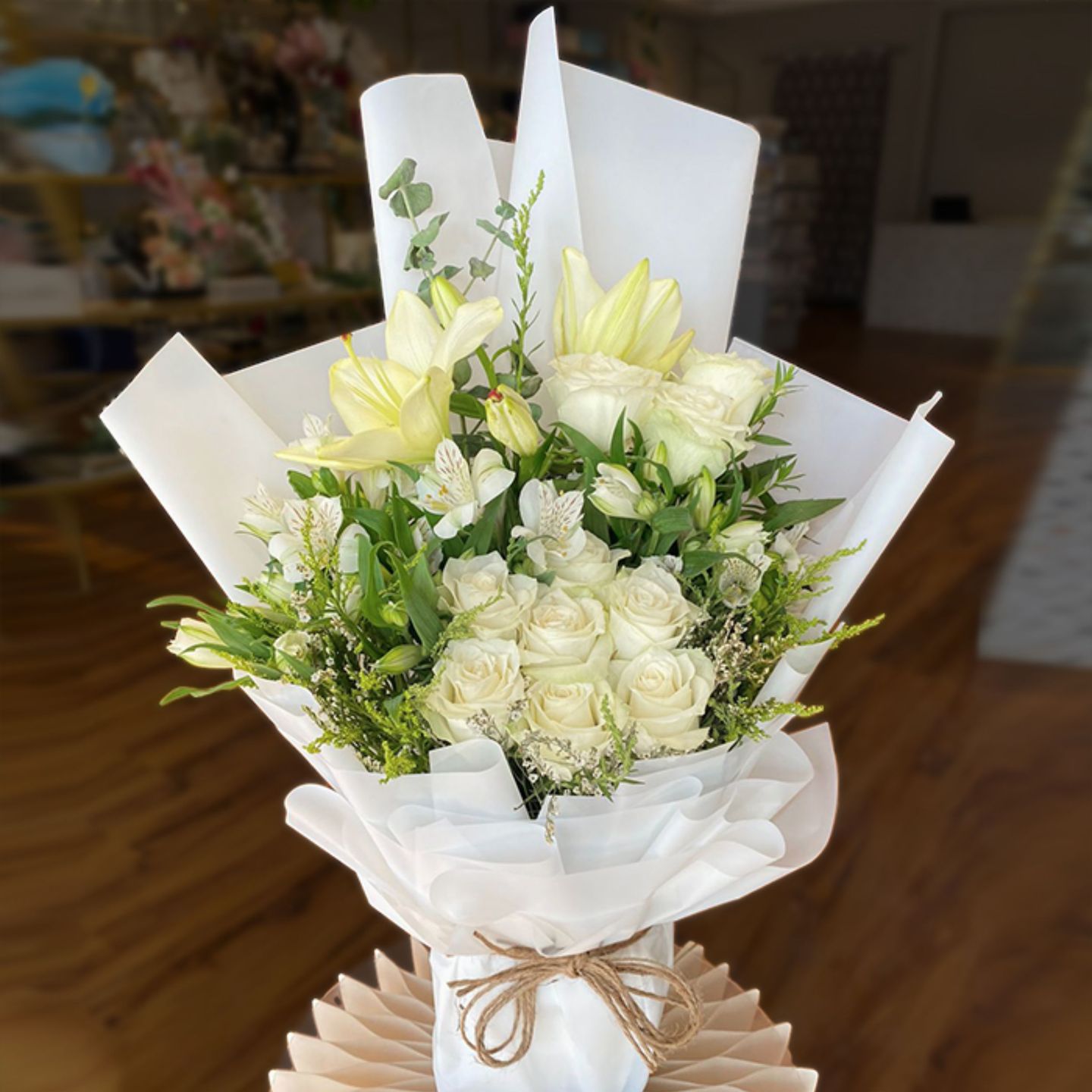 B2   White Rose Bouquet
