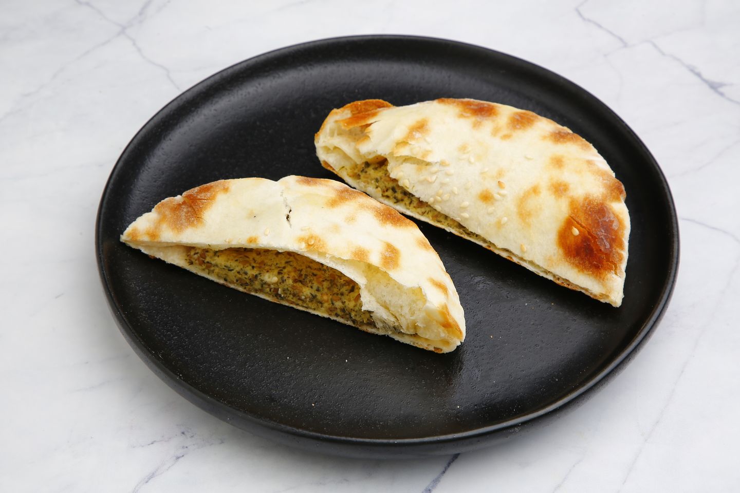 لبنة و زعتر